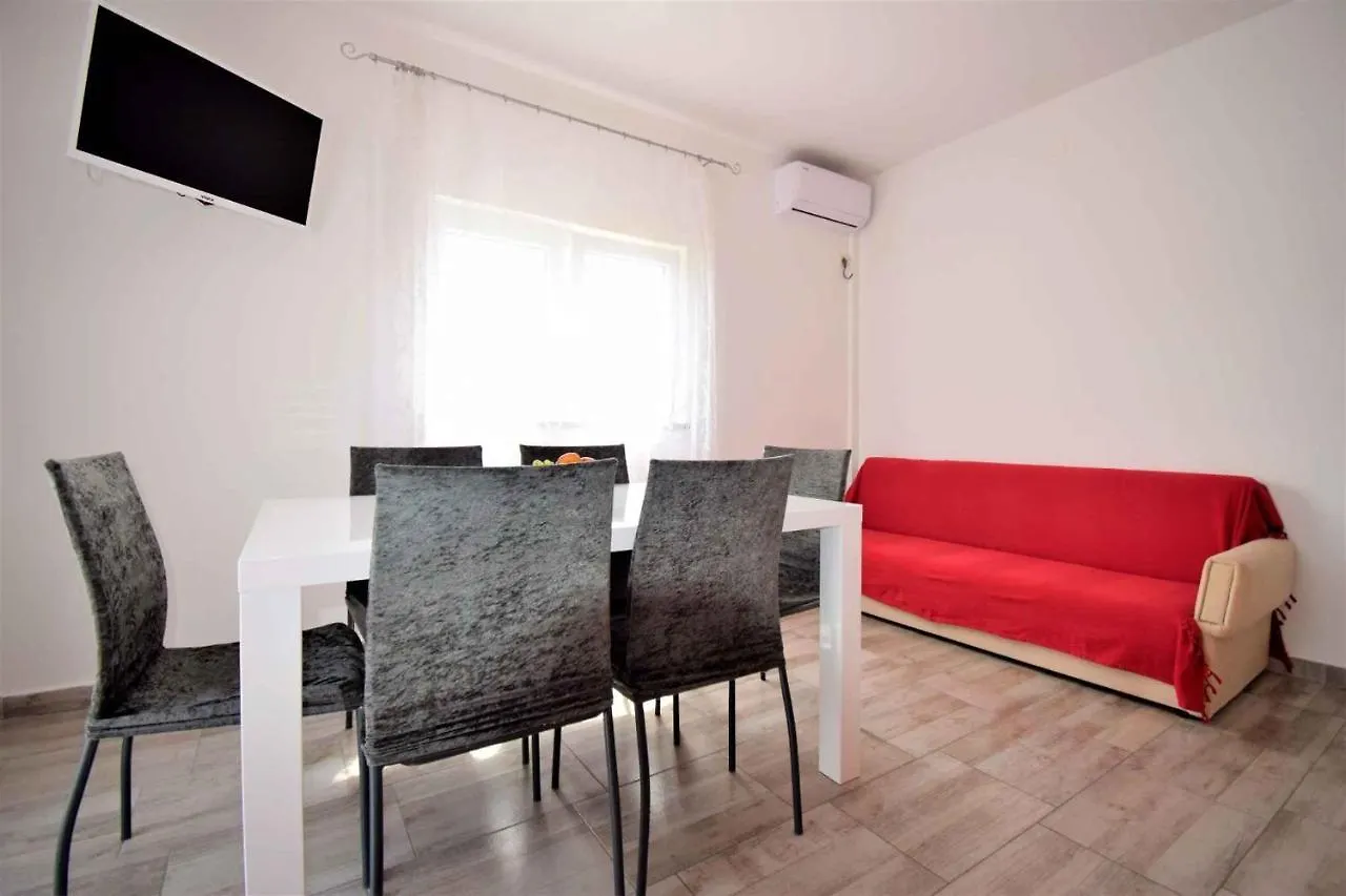 Apartment In Lopar